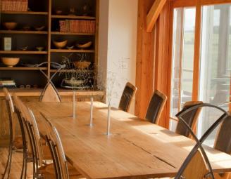 custom_dining_table_and_chairs.jpg