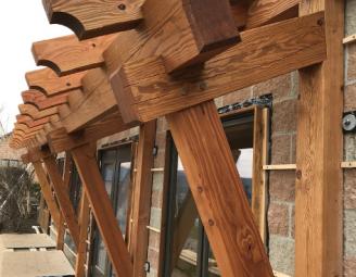 timber_brackets_on_winery_keuka_lake.jpg