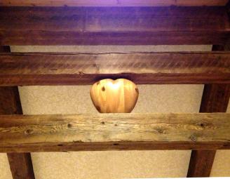 reclaimed_timbers_df_heart.jpg