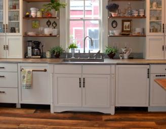 settlers_plank_mixed_in_kitchen.jpg