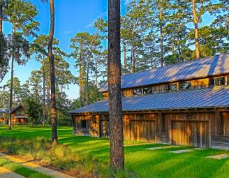 timber_barn_for_cars_in_sc_simpson_const.jpg