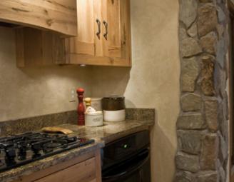 custom_oak_cabinets.jpg