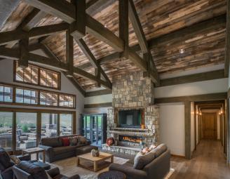 timber_interior_custom_finish_pennsylvania_home.jpg