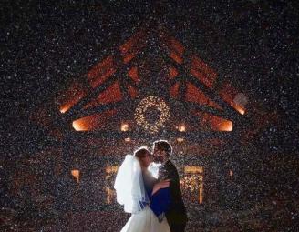 holiday_timber_frame_snow_wedding.jpg