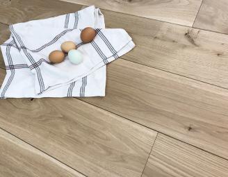 casual_oak_modern_farmhouse_pioneer_millworks.jpg