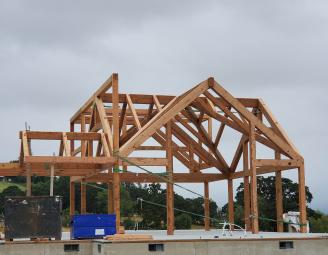 timber-frame-raising-oregon.jpg
