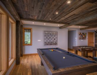 gamerm,_teak_floor,_rec_barn_siding_ceiling_web_sh.jpg