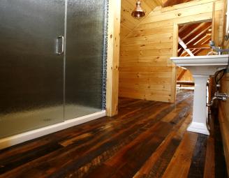 settlers_plank_bathroom.jpg