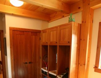 timber_frame_mud_room.jpg
