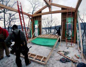 wall_raising_cliff_timber_frame.jpg