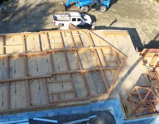 preassembly_on_the_deck_timber_trusses.jpg