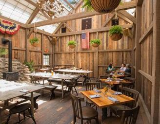 barrow_house_dining_interior_timber_frame_photo_c_don_cochran_0.jpg