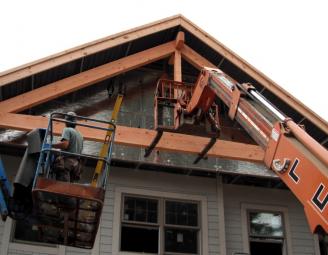 trimber_truss_on_dormitory.jpg