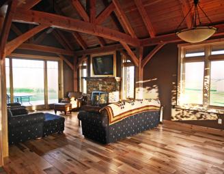 south_dakota_timber_frame_great_room.jpg