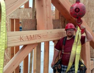justin_rigging_timber_truss.jpg