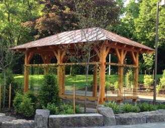 timber_frame_trolley_stop_niagara_falls.jpg
