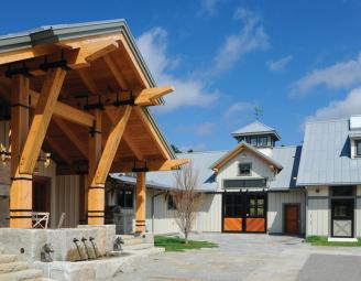 timber_frame_horse_barn_ma.jpg
