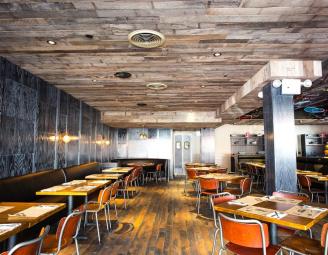 umami_burger_reclaimed_wood.jpg