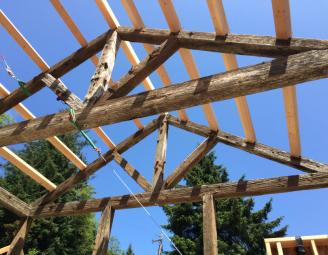 reclaimed_river_timber_for_trusses_in_or.jpg