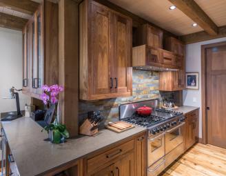 custom_walnut_cabientry_canandaigua_lake_photo_c_scott_hemenway.jpg