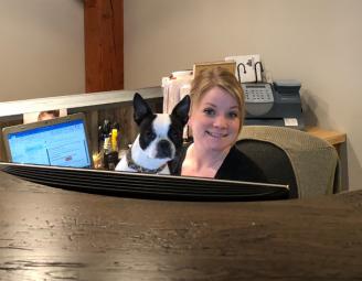 penny_jenny_front_desk.jpg