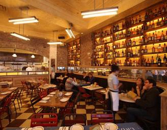 5.8.10_pulino_bar.jpg