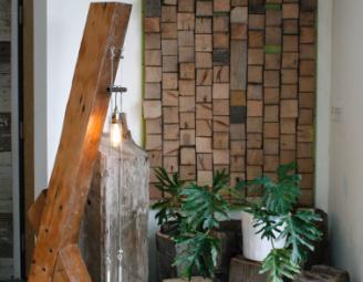 reclaimed_wood_art_wall_and_timber_light.jpg