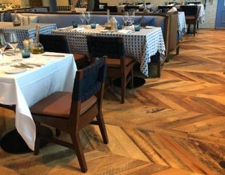 settlers_plank_reclaimed_mixed_hardwoods_texas_eatery.jpg
