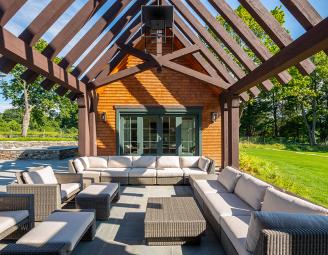 custom_finished_pool_trellis_timber_frame_roof_system_photo_c_don_cochran_2.jpg
