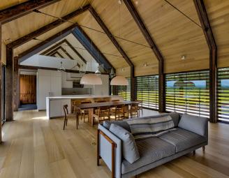 custom_timber_and_steel_trusses_modern_home.jpg