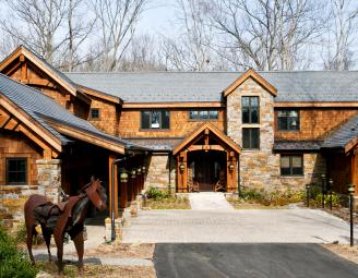 king_post_exterior_trusses_with_metal_straps.jpg