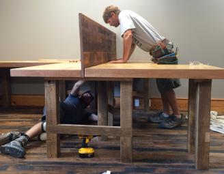 new_custom_desk_in_finance.jpg