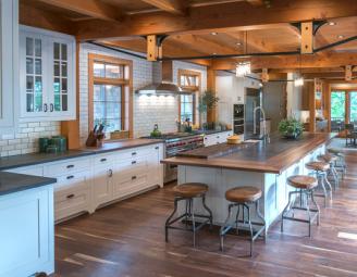 cayuga_lake_painted_and_walnut_kitchen_newwoodworks.jpg