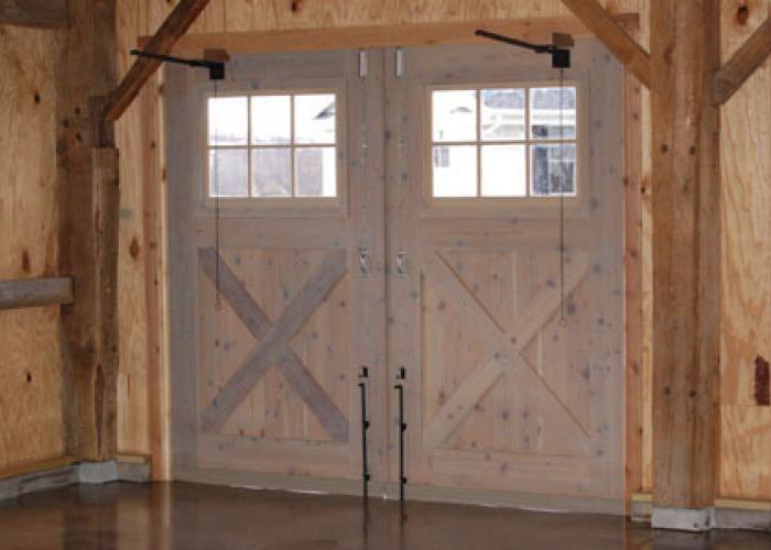 traditional_barn_doors.jpg
