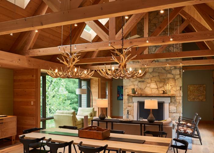 foxfield_open_span_king_post_trusses_photo_c_neill_archer_.jpg