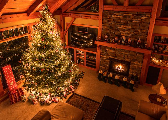 christmas_cheer_timber_frame_home.jpg