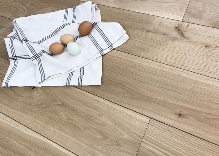 casual_oak_modern_farmhouse_pioneer_millworks.jpg