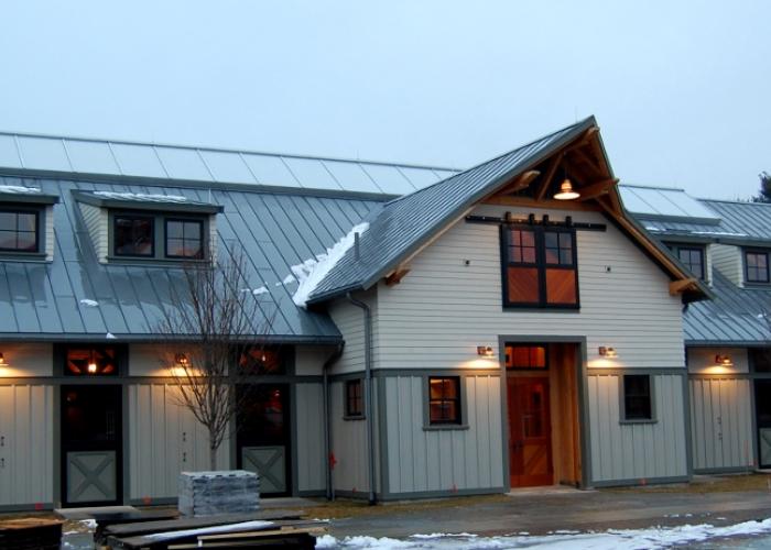 timber_frame_stable_exterior.jpg