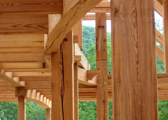 walters_balcony_reclaimed_timber.jpg
