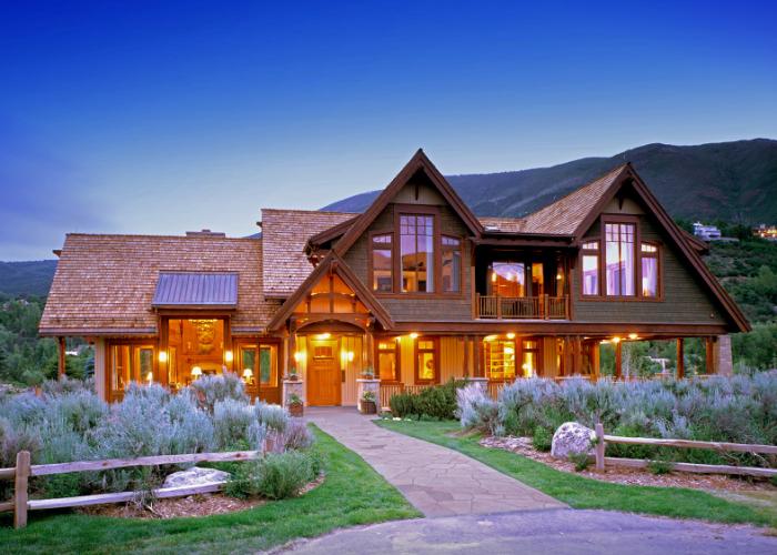 co_vacation_timber_frame_home.jpg