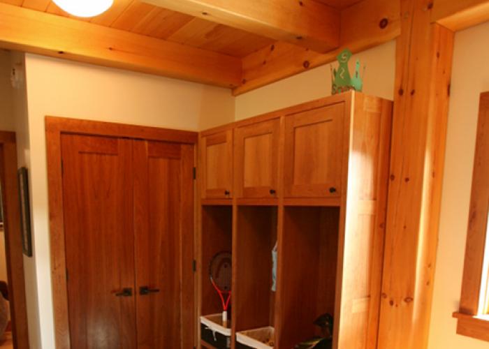 timber_frame_mud_room.jpg