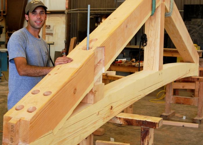 andy_with_truss.jpg