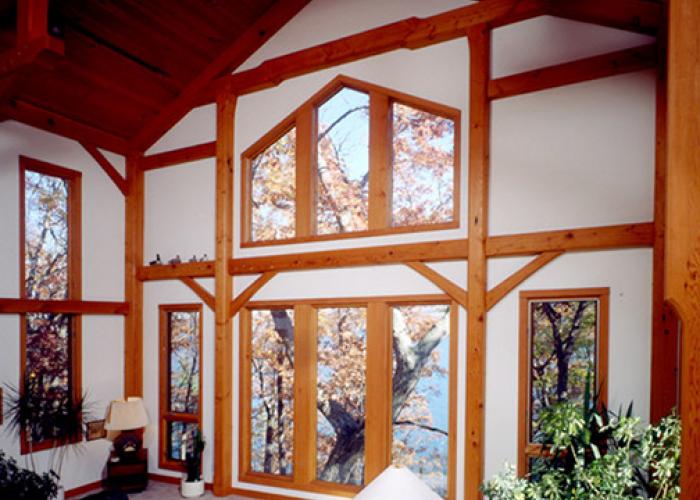 lake_side_timber_frame_home_great_room.jpg
