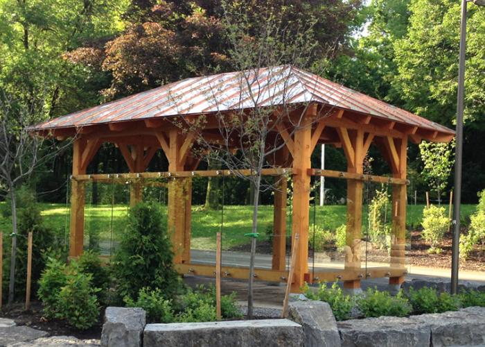 timber_frame_trolley_stop_niagara_falls.jpg