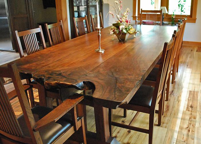 custom_walnut_table_live_edge_edited.jpg