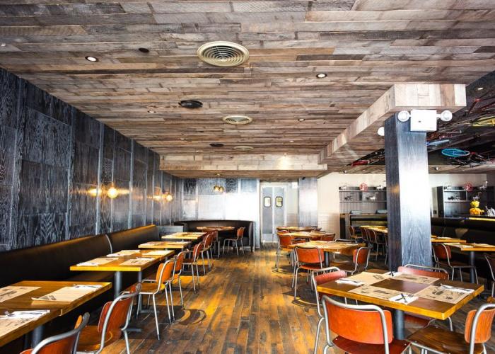 umami_burger_reclaimed_wood.jpg