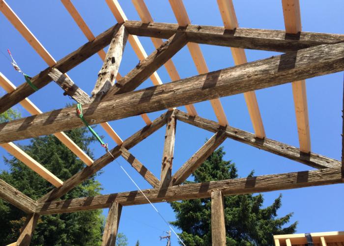 reclaimed_river_timber_for_trusses_in_or.jpg