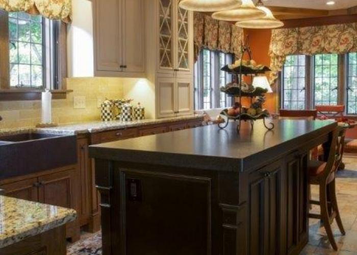 custom_painted_kitchen_cabinetry.jpg
