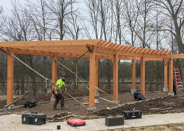 raising_curving_pergola.jpg