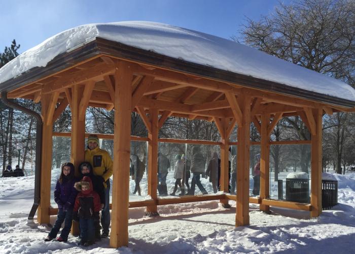 goat_island_timber_trolley_stop_winter.jpg
